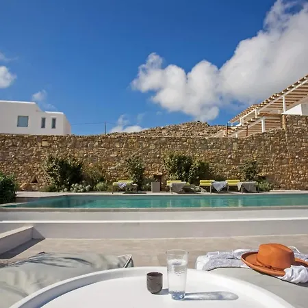 Mykonian Luxury Filyra - Private Pool فيلة Plintri